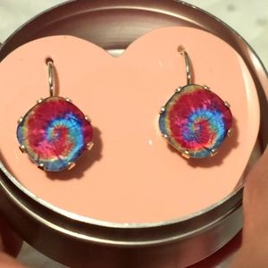 Jojo loves you tiedye hip-notic leverback earrings.
